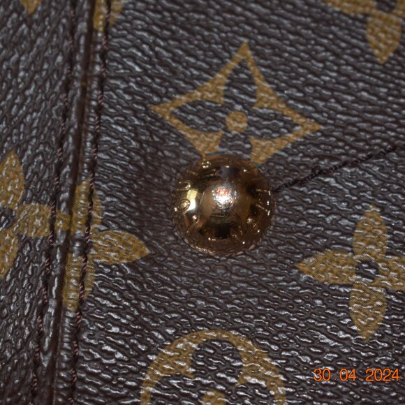 Louis Vuitton Artsy MM Monogram Canvas Shoulder/Hobo Bag- Gently used - Picture 6 of 16